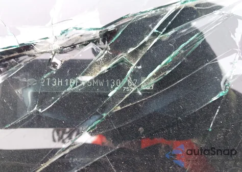 2021 Toyota Rav4 Le z USA, uszkodzony, nr VIN 2T3H1RFV5MW130767